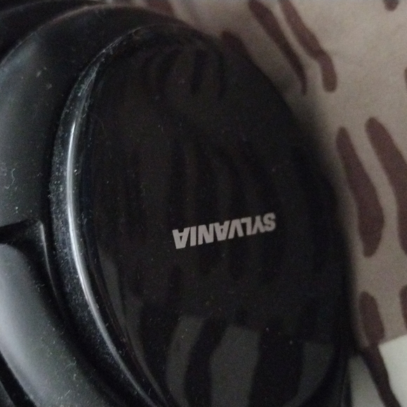 SYLVANIA WIRELESS HEADSET - Picture 1 of 4